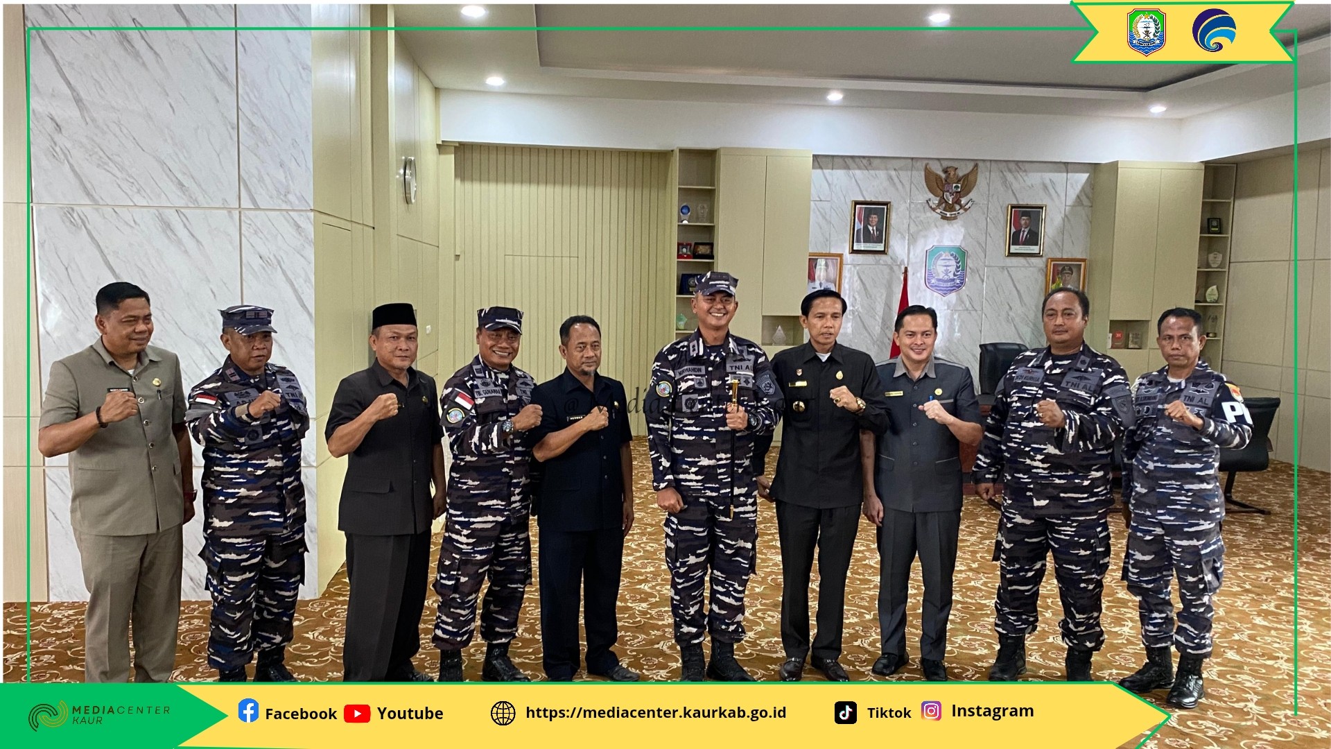 Bupati Kaur Menerima Kunjungan Kerja DANLANAL Bengkulu di Ruang Kerja Bupati