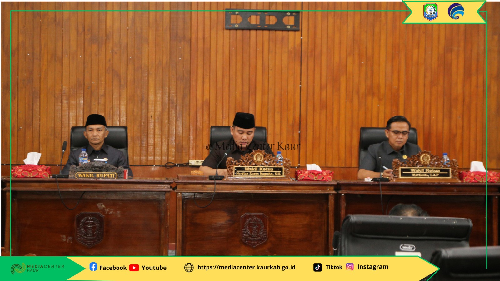 Rapat Paripurna, Wakil Bupati Kaur Sampaikan Nota Pengantar Dua Raperda