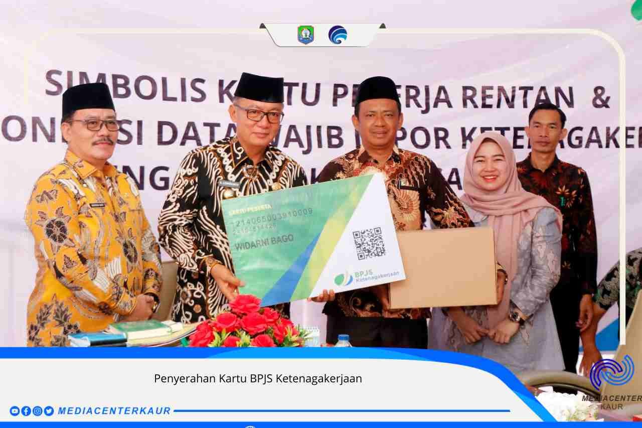 7130 Kartu Peserta BPJS Ketenagakerjaan Bagi Pekerja Rentan Diserahkan
