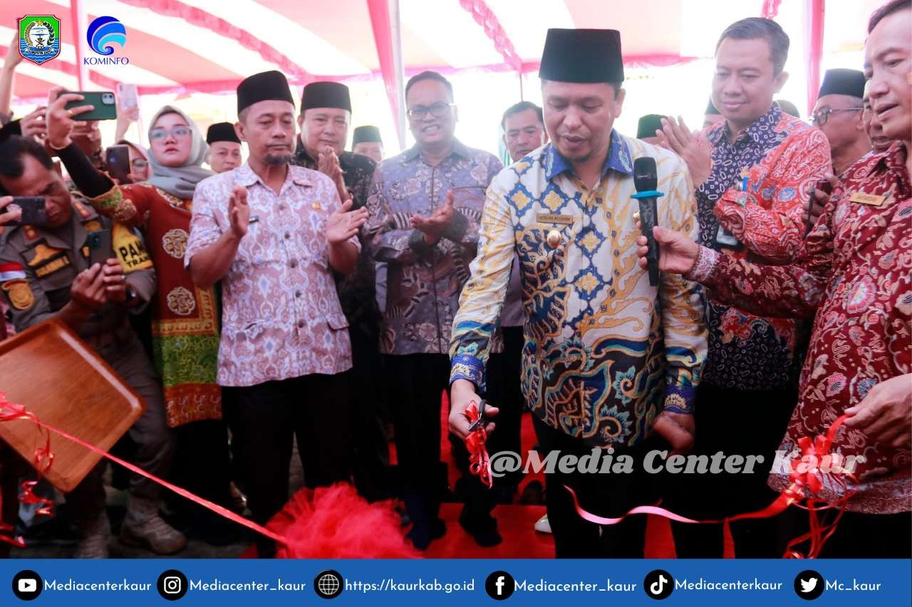 Resmikan AMDK Berseri, Wabup : Cintai Produk Lokal
